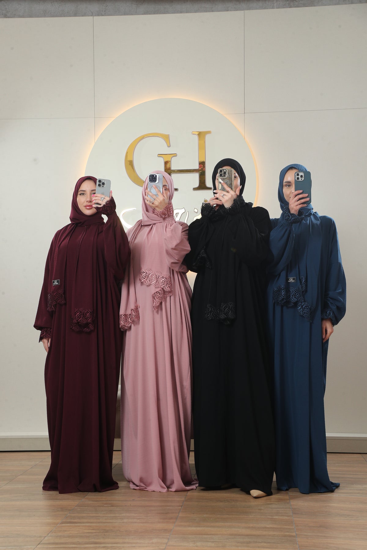 Leen Prayer Abaya
