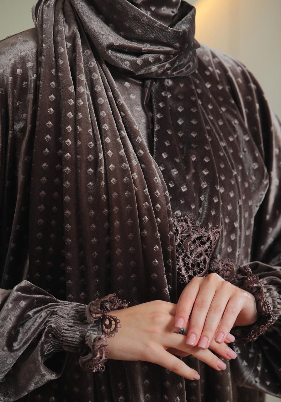 Dolka Velvet Prayer Abaya