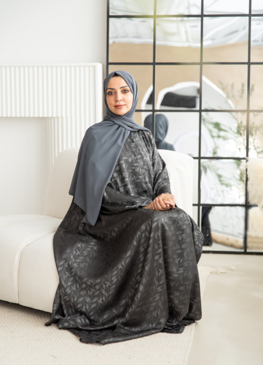 Shiny leaves Abaya