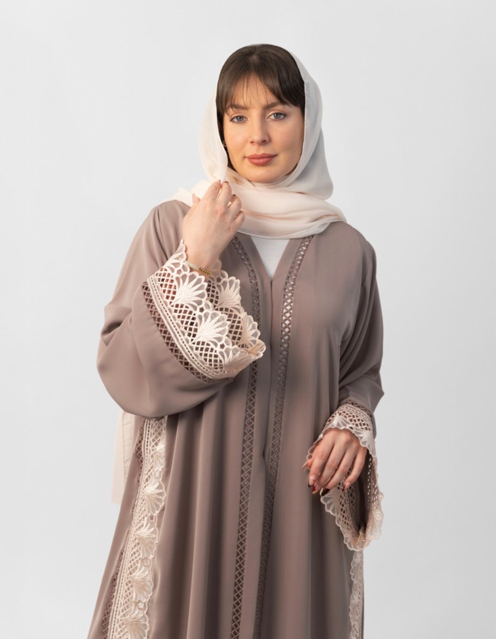 Taraf Abaya - عباية تَرَف