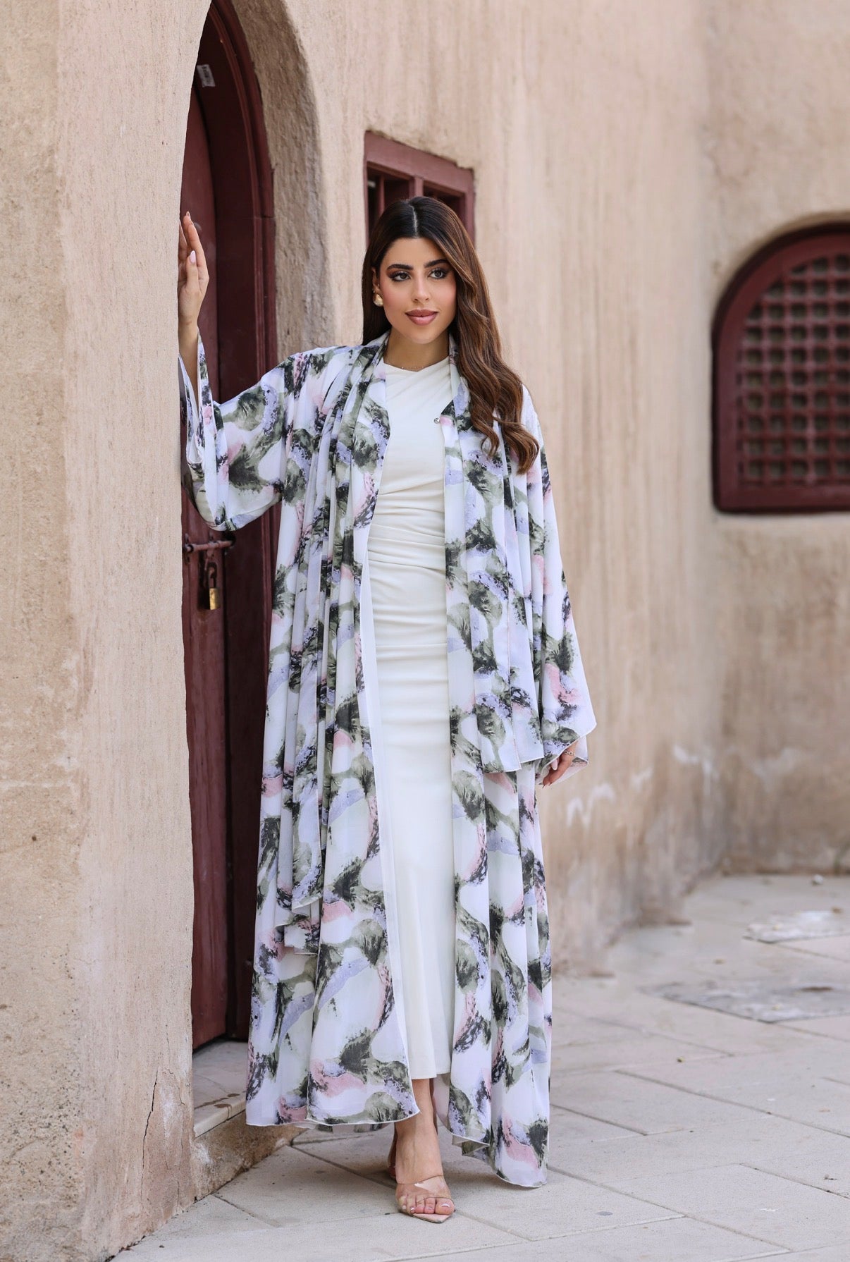 Sura Abaya - عباية سُرى