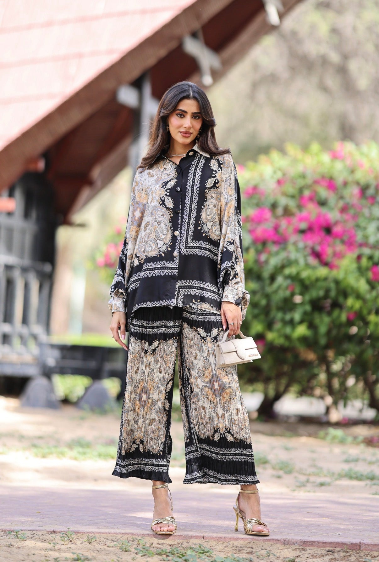 Iris Set with Belt and Plissé Pant