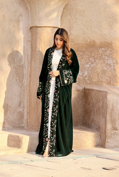 Zomorrod Bisht - بشت زُمُرّد