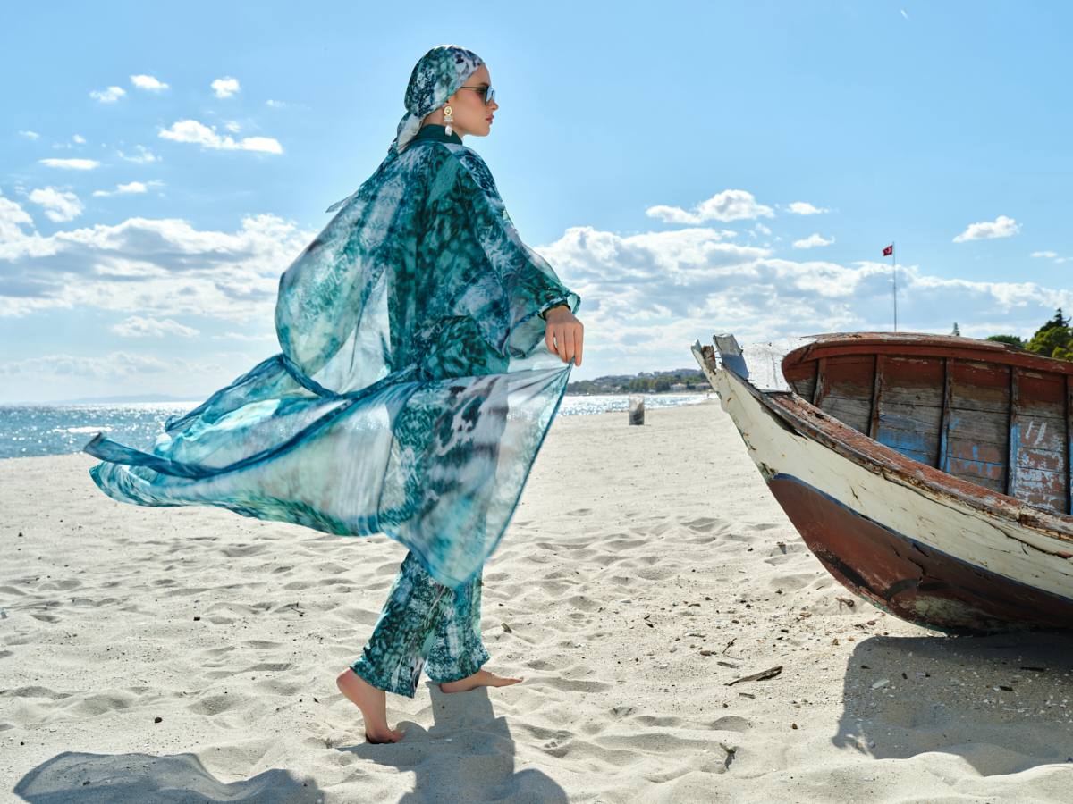 Emerald Shore Belted Paero Cashmayo