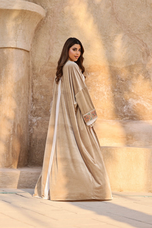 Sanaa Bisht - بشت سَنَا