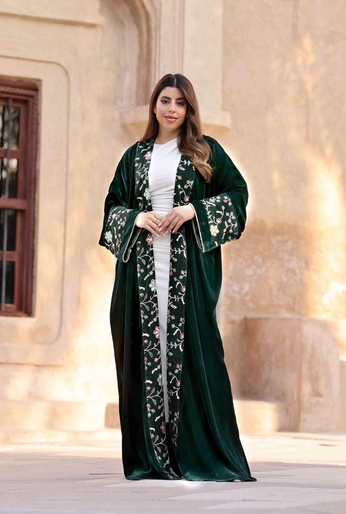 Zomorrod Bisht - بشت زُمُرّد