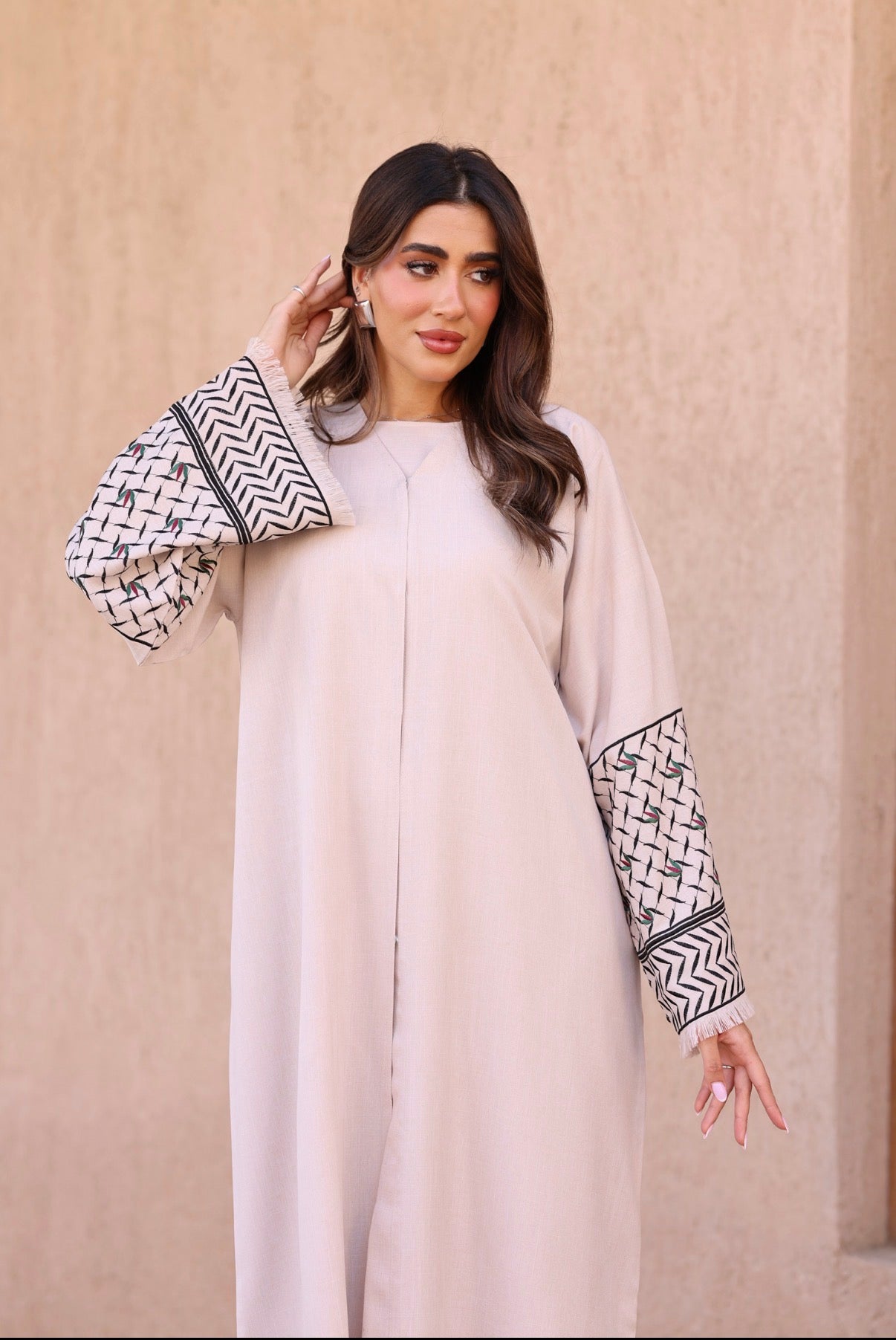 Gosun Zaytoun Abaya - عباية غصن زيتون