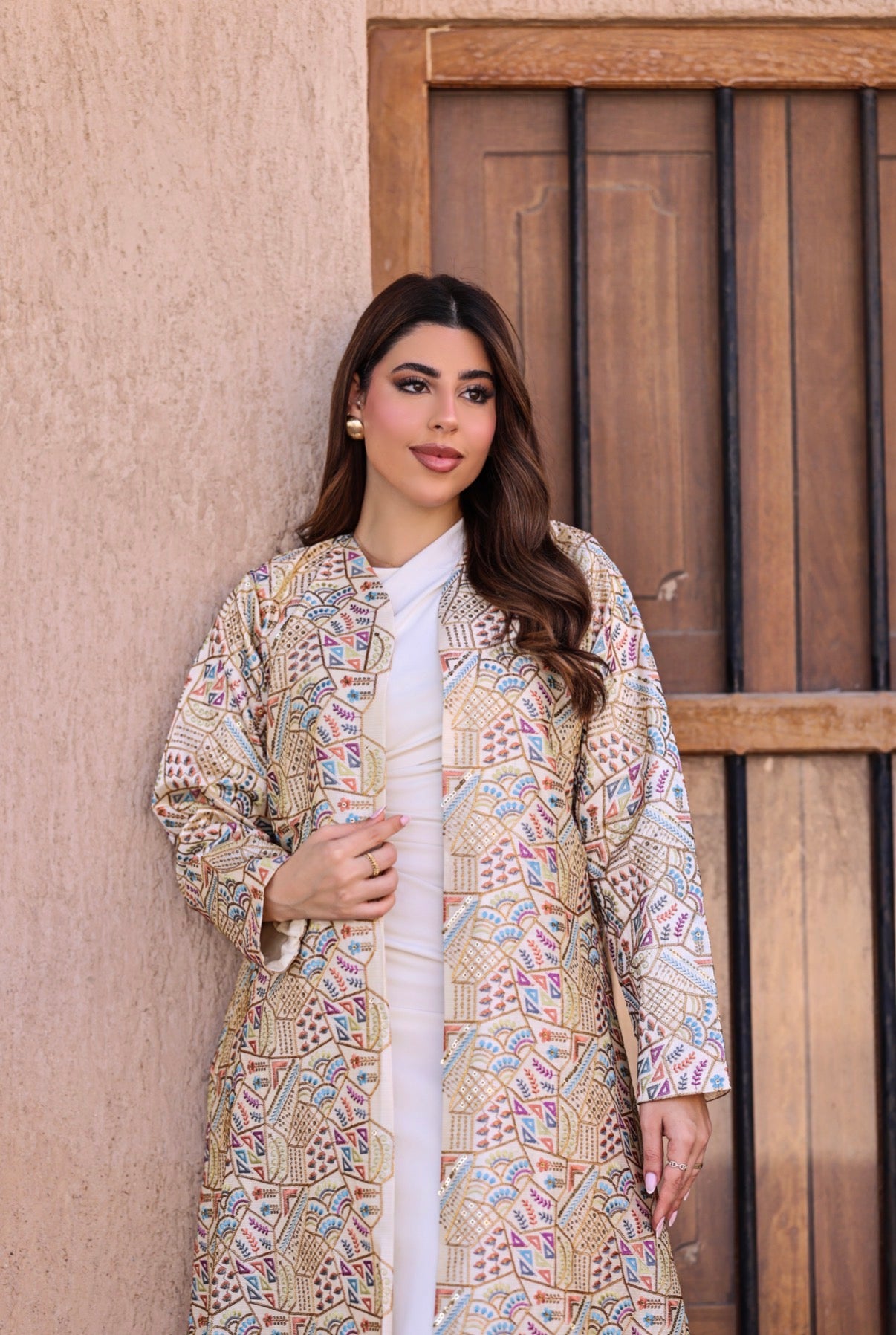 Teraz Bisht - بشت طِراز